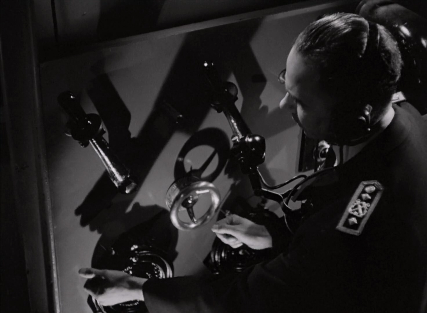 血战大西洋Action.in.the.North.Atlantic.1943.1080p.WEBRip.x264-hclg.mkv_20250212_.jpg