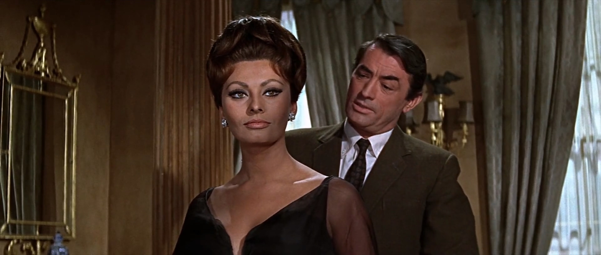 谍海密码战.Arabesque.1966.1080p.BluRay.mp4_20250212_164457.475.jpg