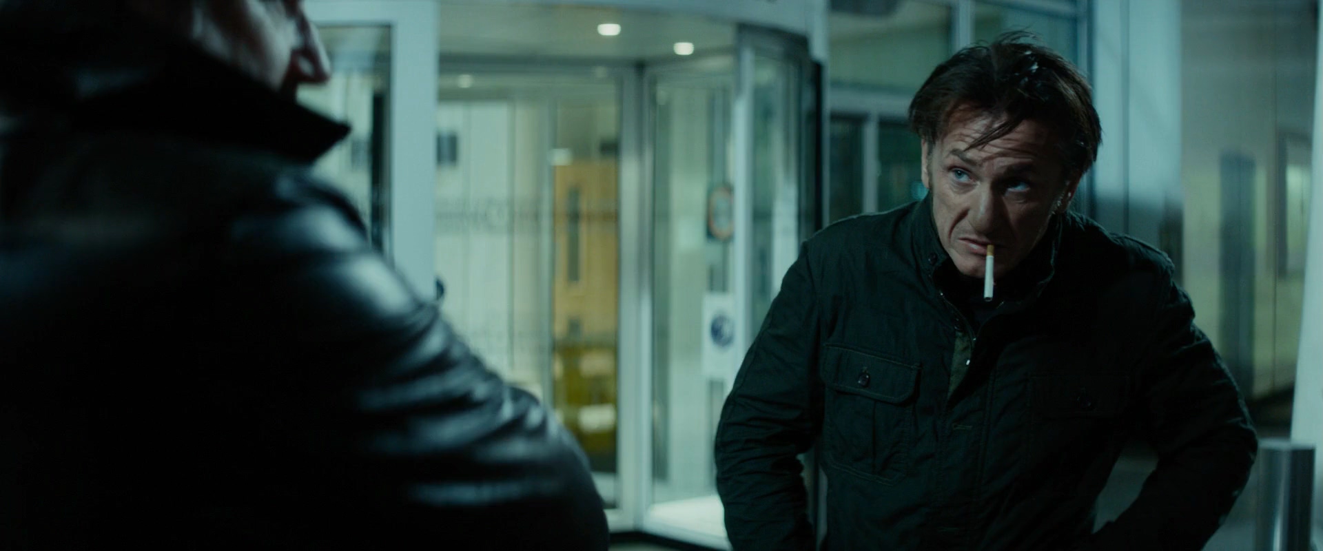 使命召唤The.Gunman.2015.1080p.BluRay.H264.AAC-hclg.mkv_20250301_131359.755.jpg