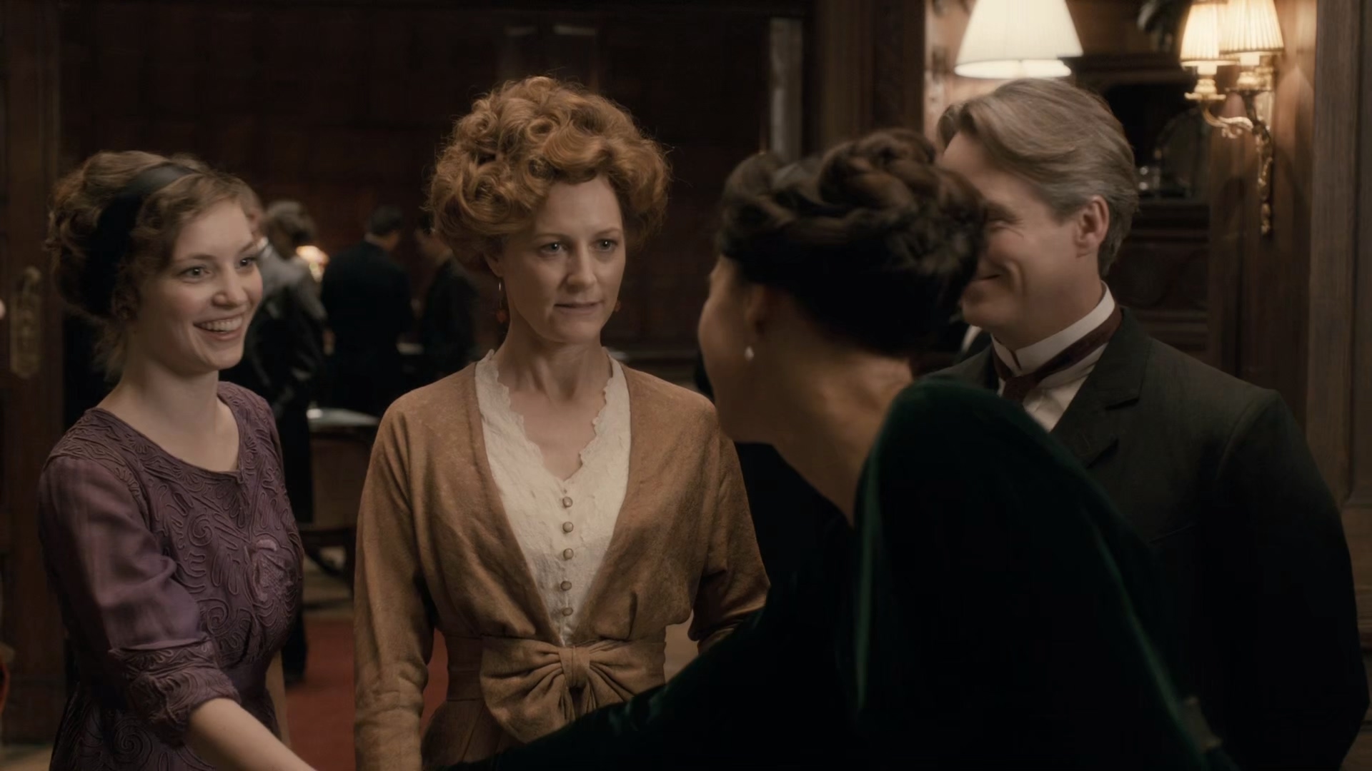 titanic.s01e01.1080p.mkv_20250301_155851.241.jpg