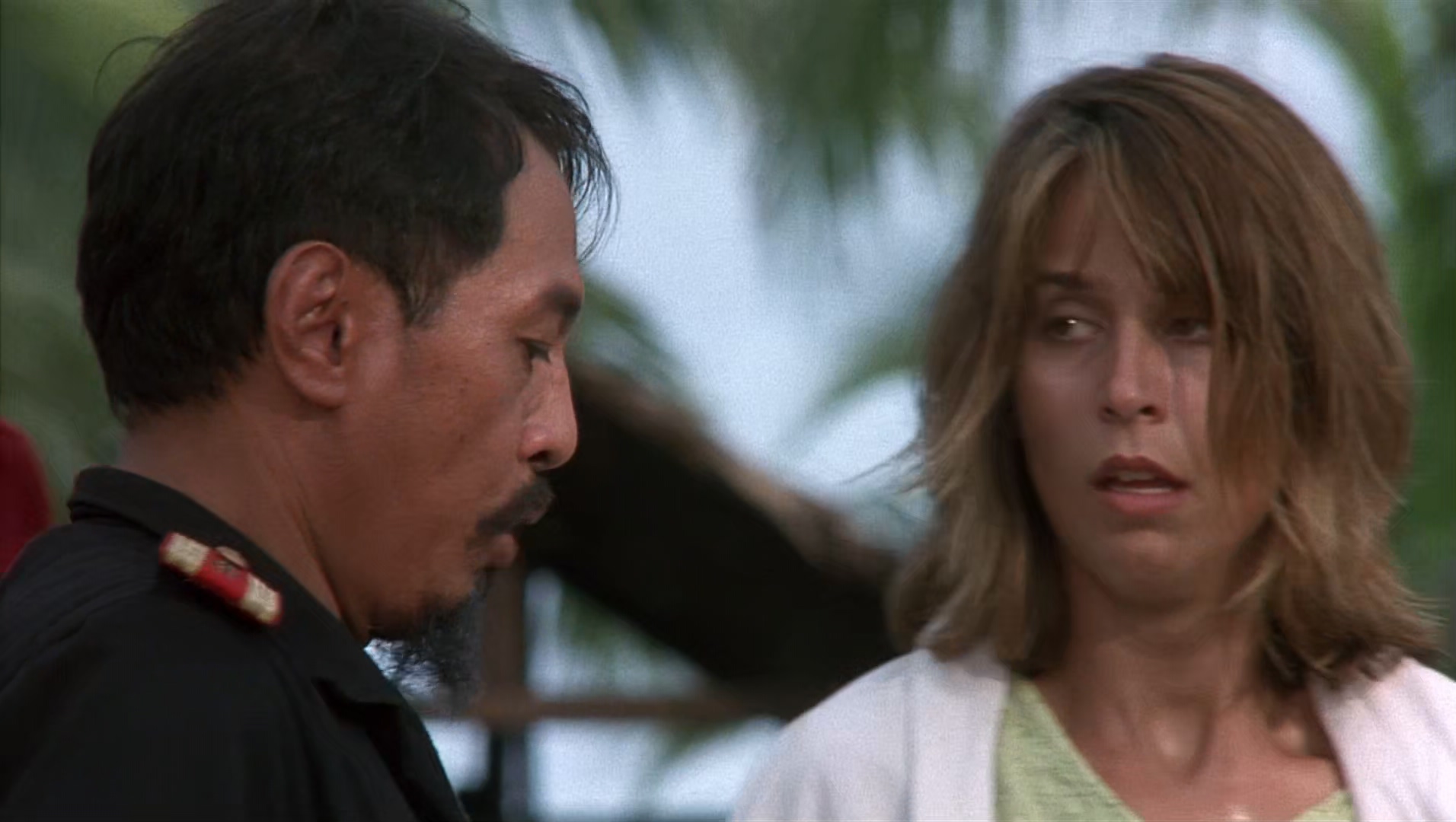 越南追击Behind.Enemy.Lines.1997.1080p.BluRay.x265.hclg.mkv_20250310_160615.338.jpg
