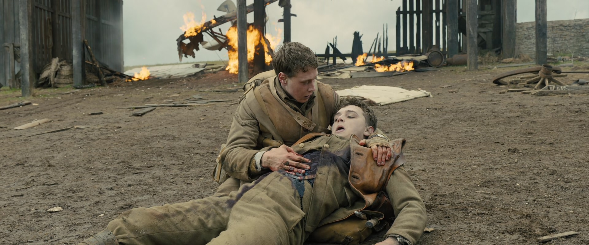 1917.2019.1080p.10bit.BluRay.8CH.x265.HEVC.2audio-PSA特效字幕.mkv_20250315_175615.045.jpg