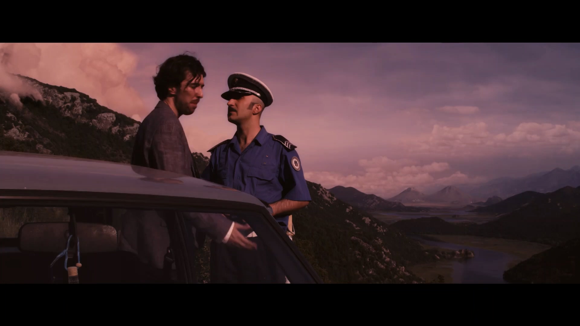 乡村吸血鬼.Lokalni.vampir.2011.1080p.WEB-DL.x264.448央视国塞双语无字.mkv_2025041.jpg