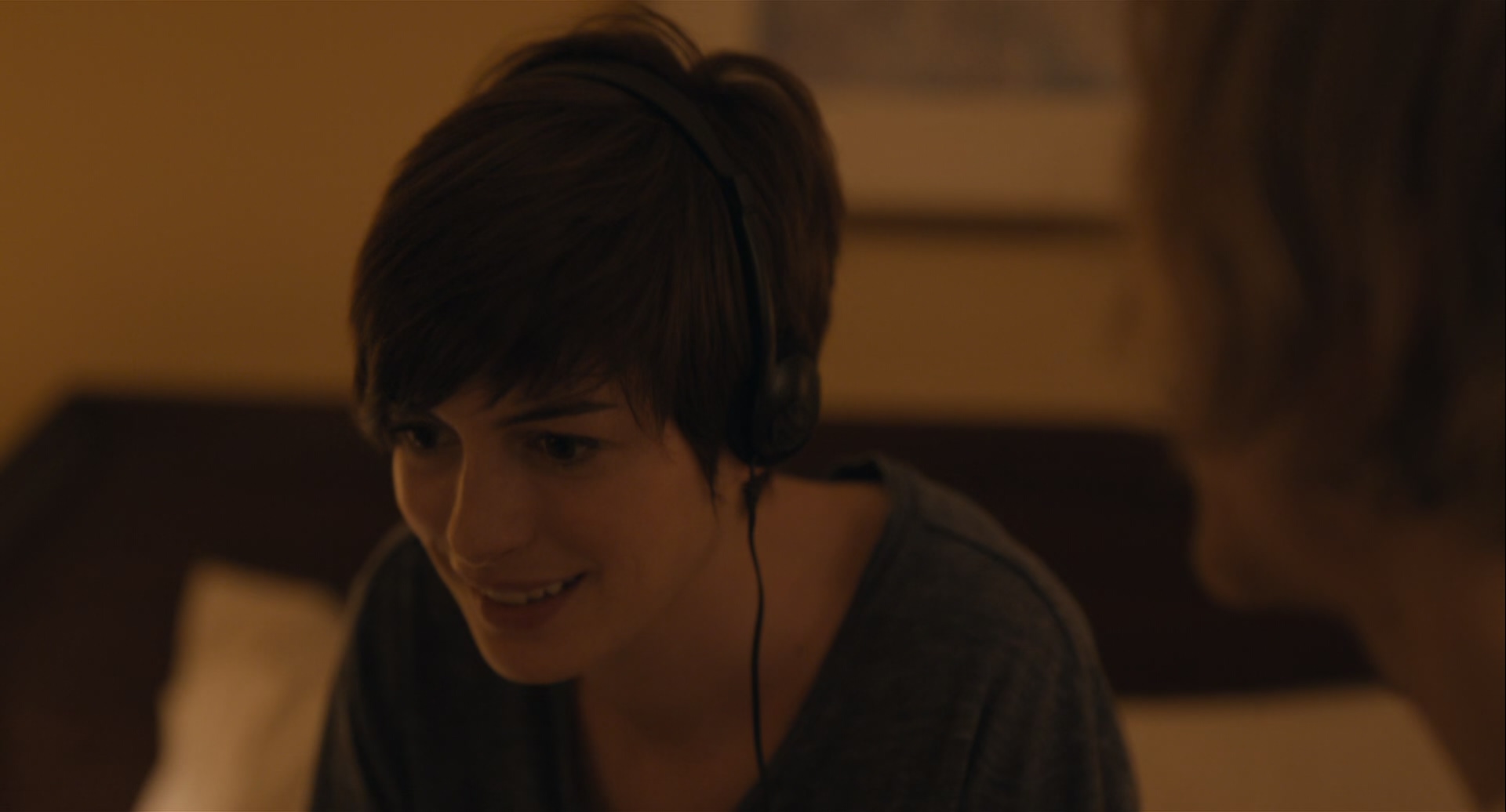 一曲倾情.Song.One.2014.1080p.BluRay.x265-RARBG.mp4_20250419_012608.033.jpg