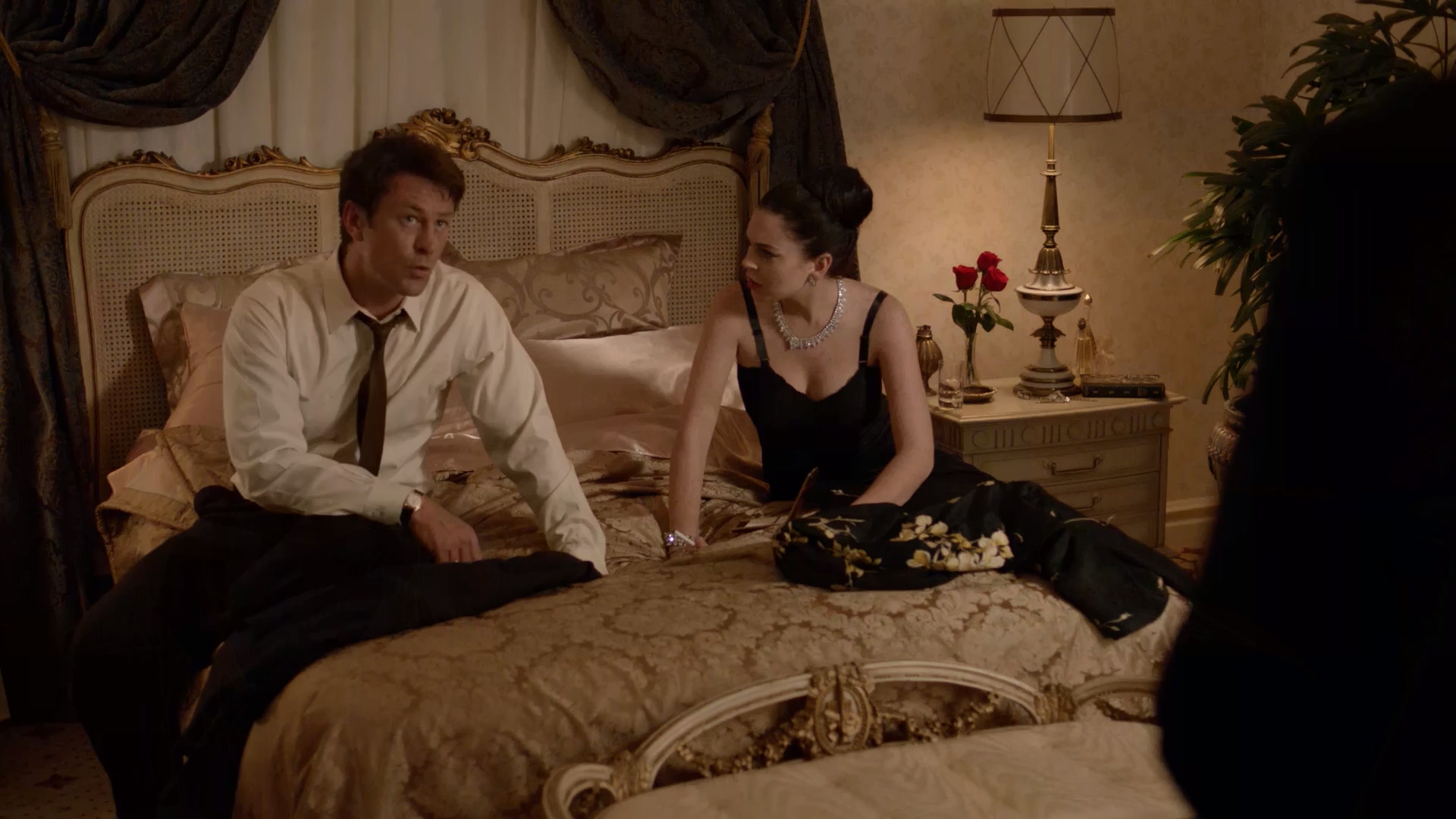 丽兹与迪克.Liz.Dick.2012.1080p.WEBRip.x264.AAC.384kbps央视国配英语无字.mkv_20250.jpg