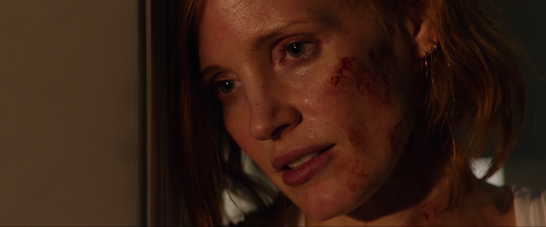 艾娃.Ava.2020.1080p.10bit.BluRay.6CH.x265.HEVC.2audio-PSA.mkv_20250427_105632.981.jpg