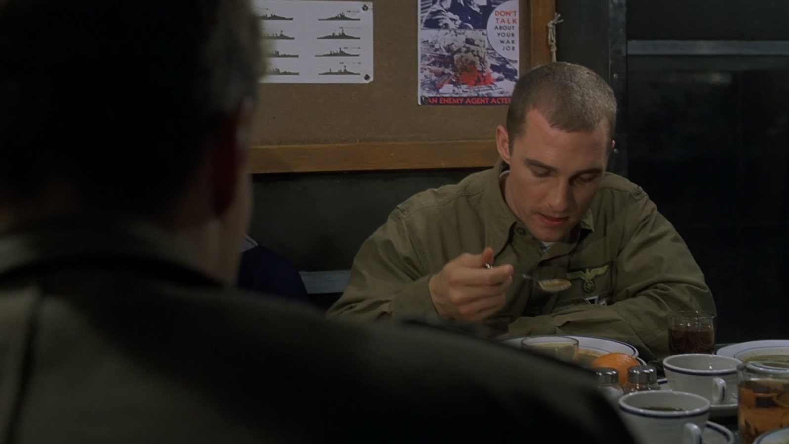 猎杀U-571.U-571.2000.1080p.BluRay.x265.HEVC.10bit.4audio特效字幕.(xxxpav69).mkv_.jpg