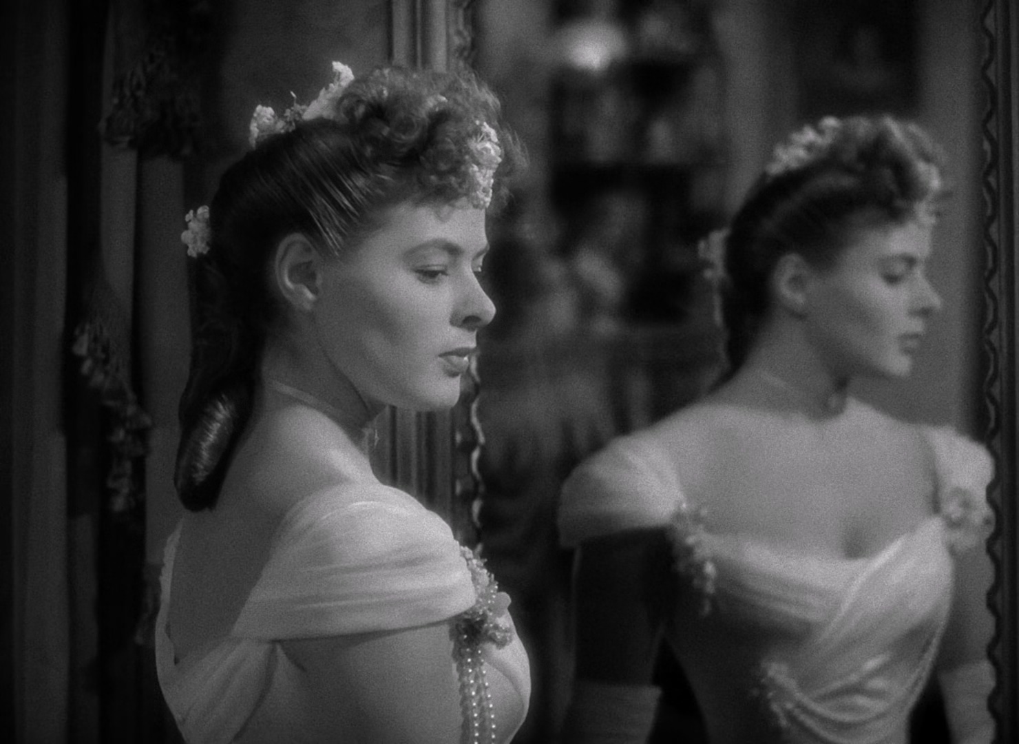 Gaslight.1944.WAC.1080p.BluRay.x265.HEVC.FLAC-SARTRE-bylh.mkv_20250518_085118.495.jpg