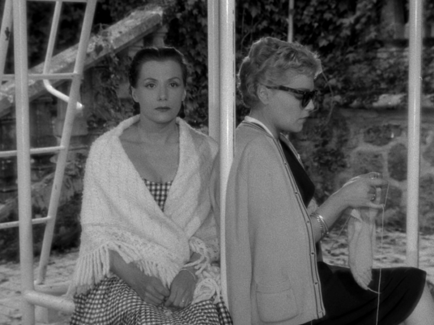 Les.diaboliques.1955.CC.1080p.BluRay.x265.10bit.FLAC.1.0-SONYHD.mkv_20250526_163.jpg