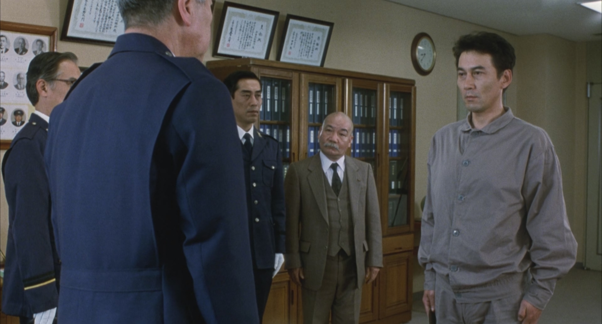 The.Eel.1997.1080p.BluRay.x265.10bit.FLAC.1.0-QuickIO.mkv_20250527_002107.139.jpg