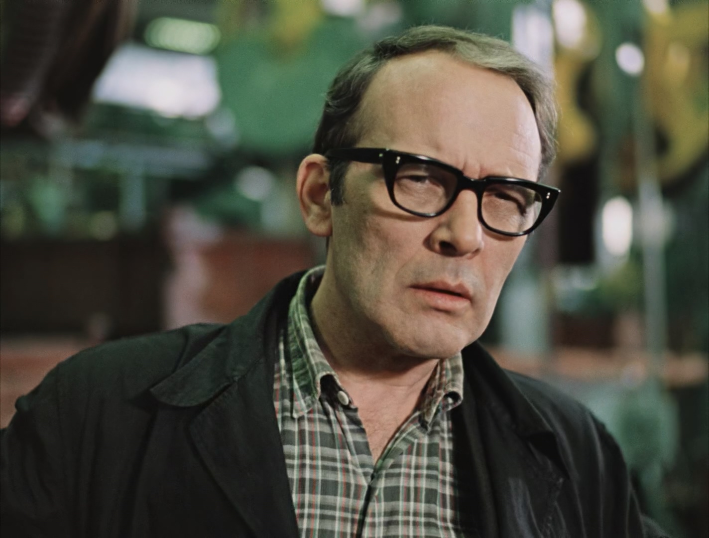 Moscow.Does.Not.Believe.in.Tears.1979.BluRay.1080p.x265.10bit.2Audio-MiniHD.mkv_.jpg