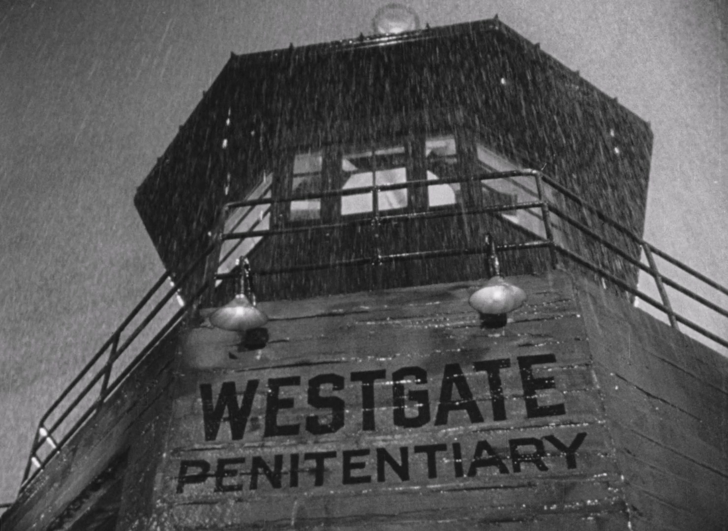 Brute.Force.1947.CRITERION.1080p.BluRay.H264.AAC-RARBG-bylh.mkv_20250531_062849.208.jpg