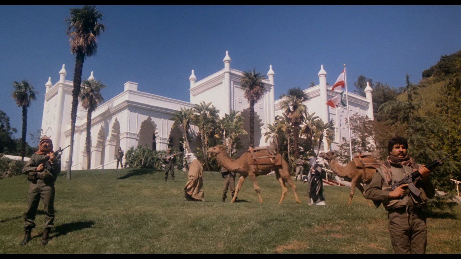 白头神探.The.Naked.Gun.From.The.Files.Of.Police.Squad.1988.2160p.4K.BluRay.x265..jpg