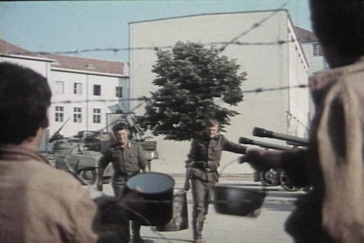 血色之诗.Krvava.bajka.1969.DVDRip.XviD.AC3（央视国语）.mkv_20250603_220733.135.jpg