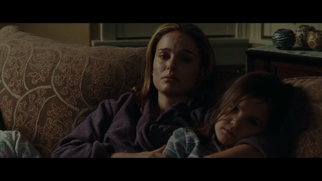 Brothers.2009.兄弟.双语字幕.HR-HDTV.AC3.1024X576.X264-人人影视.mkv_20250605_191425.473.jpg