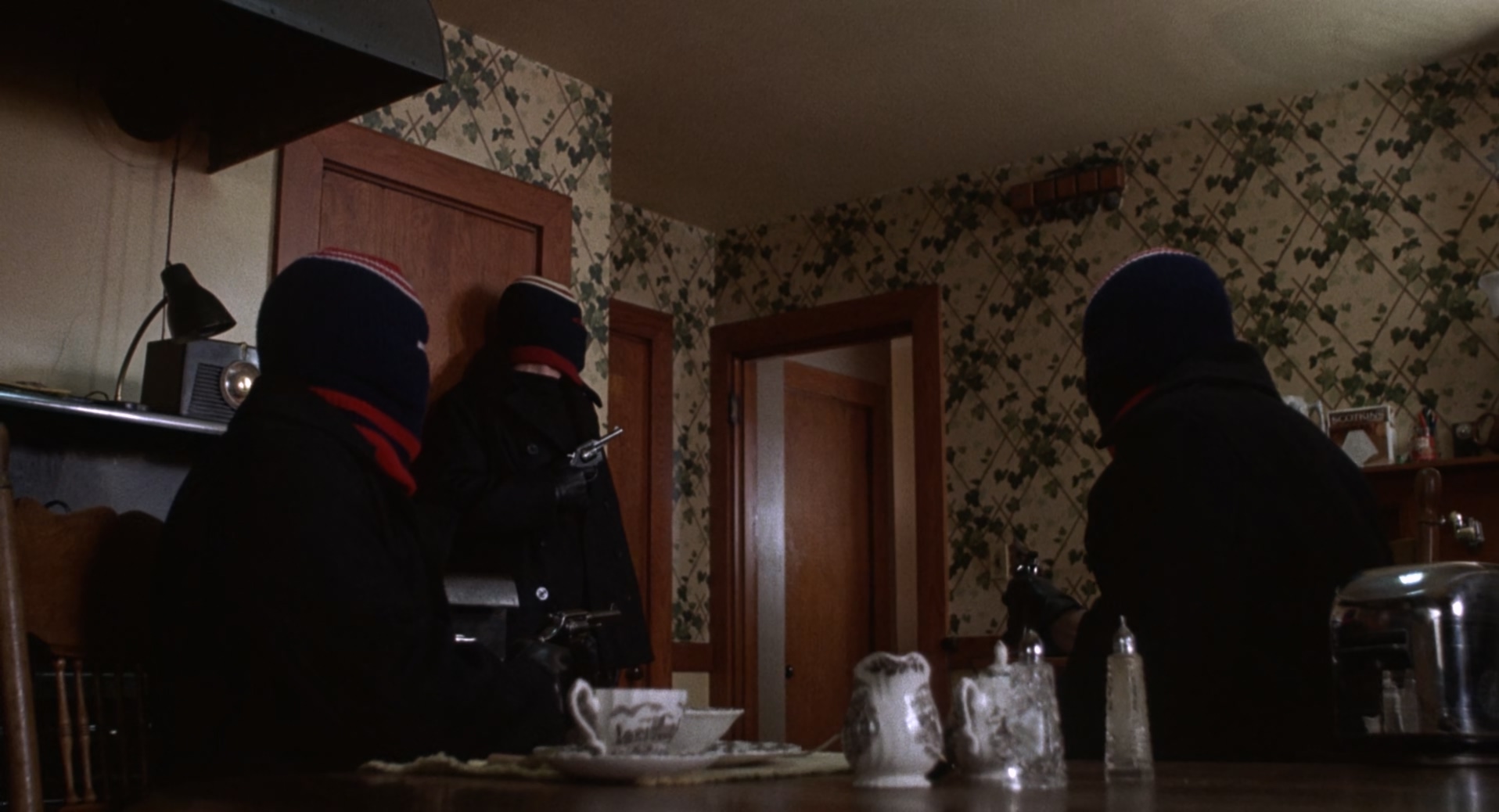 The.Friends.of.Eddie.Coyle.1973.1080p.BluRay.x265.10bit.FLAC-QuickIO-dfd2de2e523.jpg