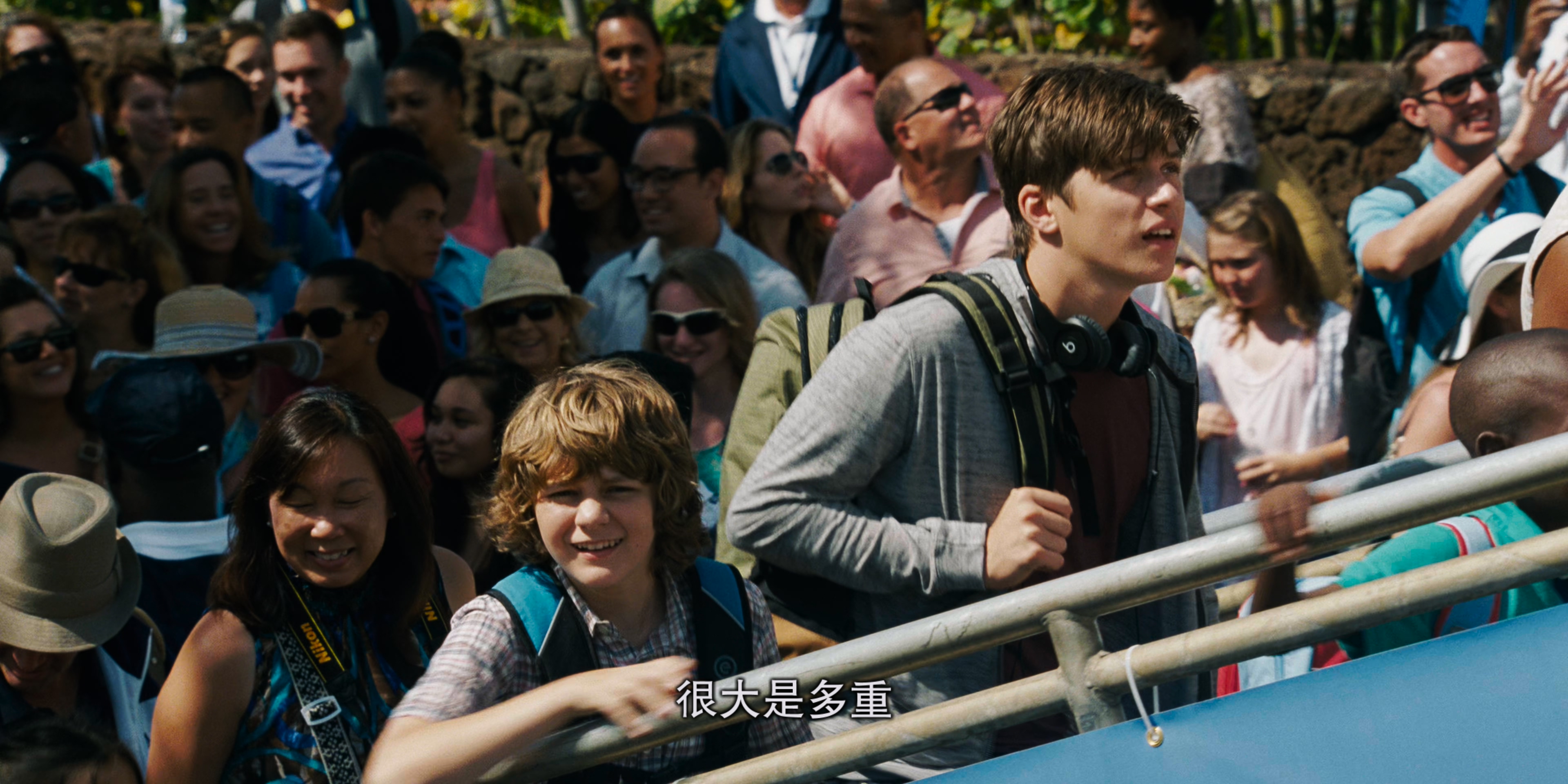 Jurassic.World.2015.BluRay.2160p.x265.10bit.HDR.4Audio.mUHD-FRDS.mkv_20250606_09.jpg