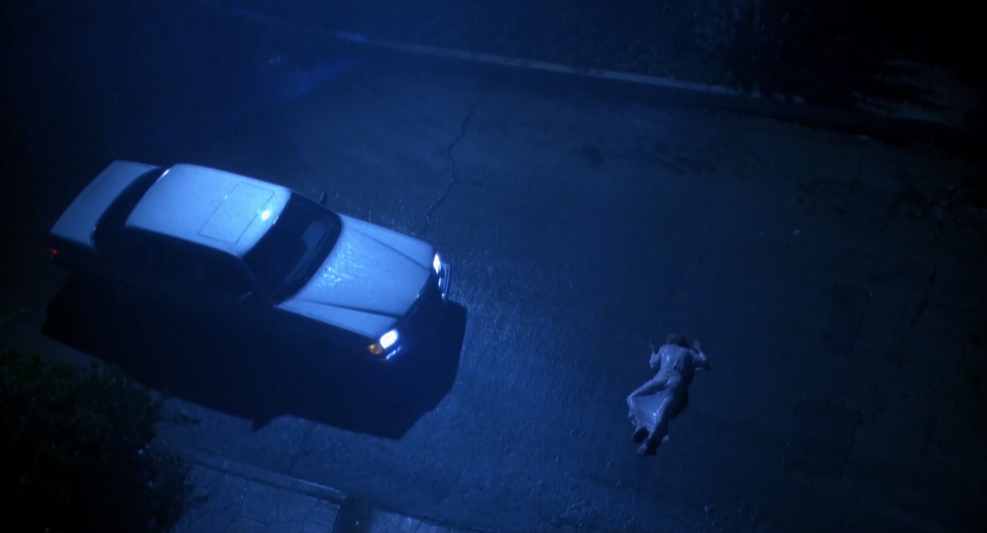 Poison.Ivy.1992.BluRay.1080p.DTS-HD.MA.2.0.x265.10bit-DreamHD.mkv_20250607_211141.480.jpg