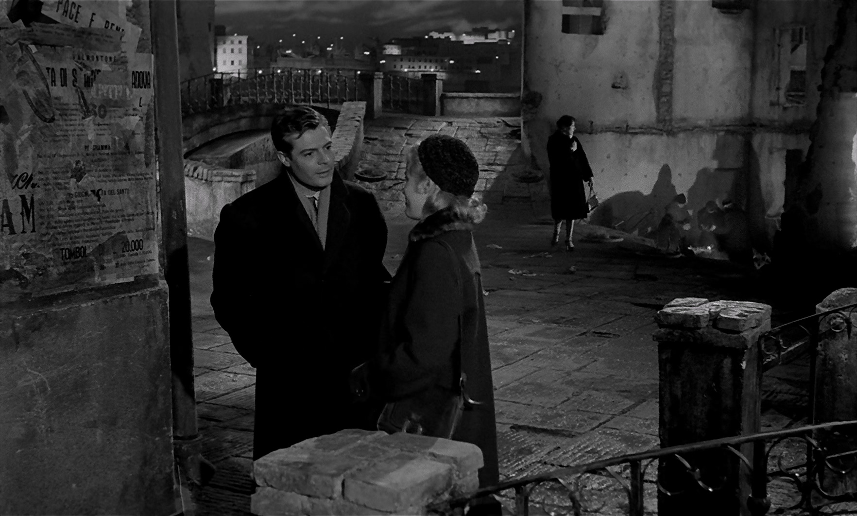 白夜.Le.Notti.Bianche.1957.BluRay.1080p.DTS-HD.MA.2.0.x265.10bit-ALT.mkv_2025060.jpg