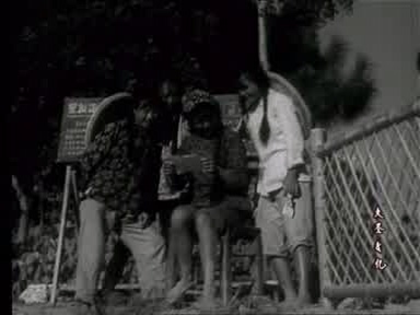 谁是被抛弃的人-01_(1958).dat_20250610_173622.821.jpg