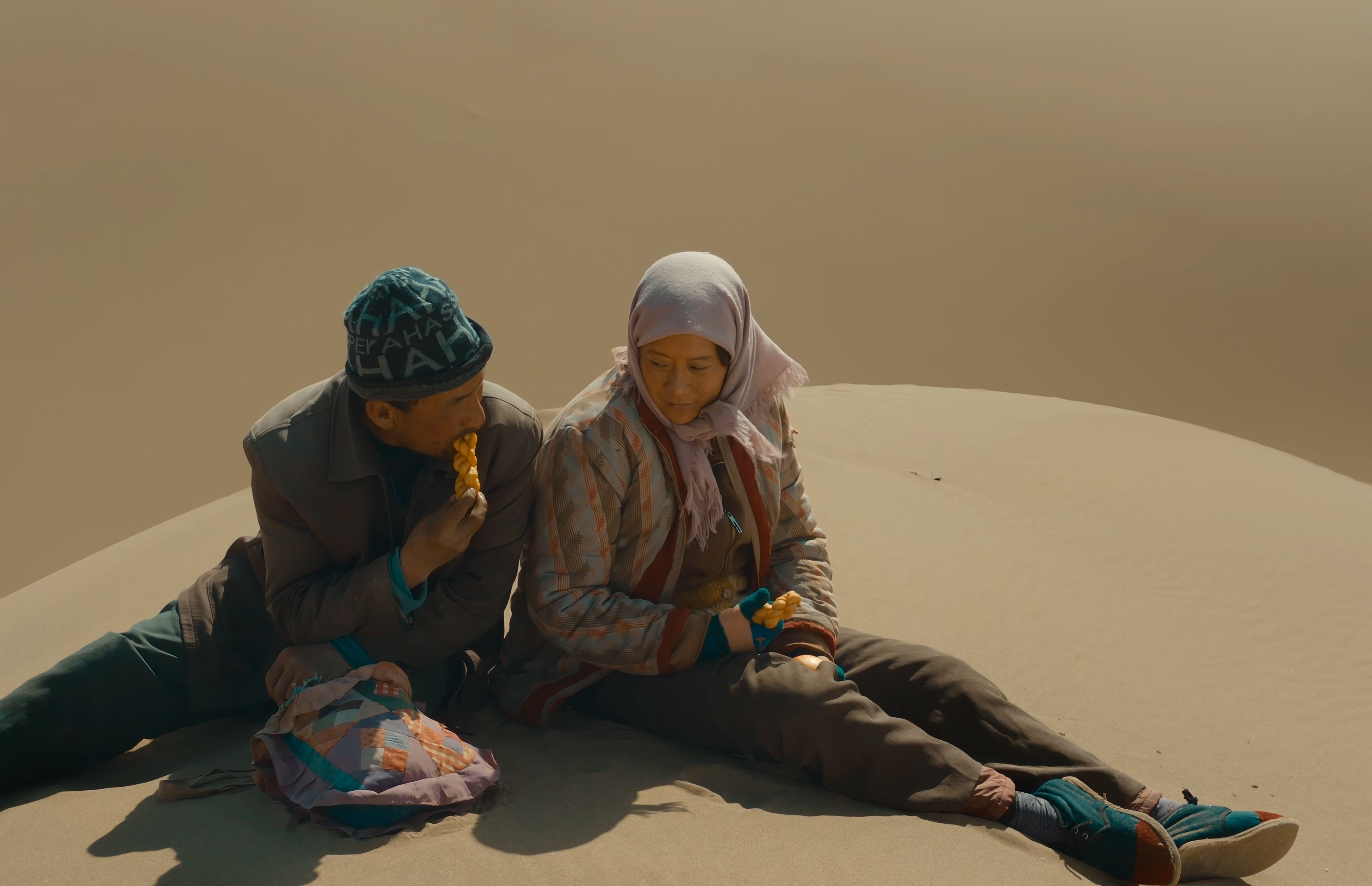 隐入尘烟.Return.to.Dust.2022.2160p.WEB-DL.H265.AAC-NUMTV.mp4_20250612_151118.264.jpg
