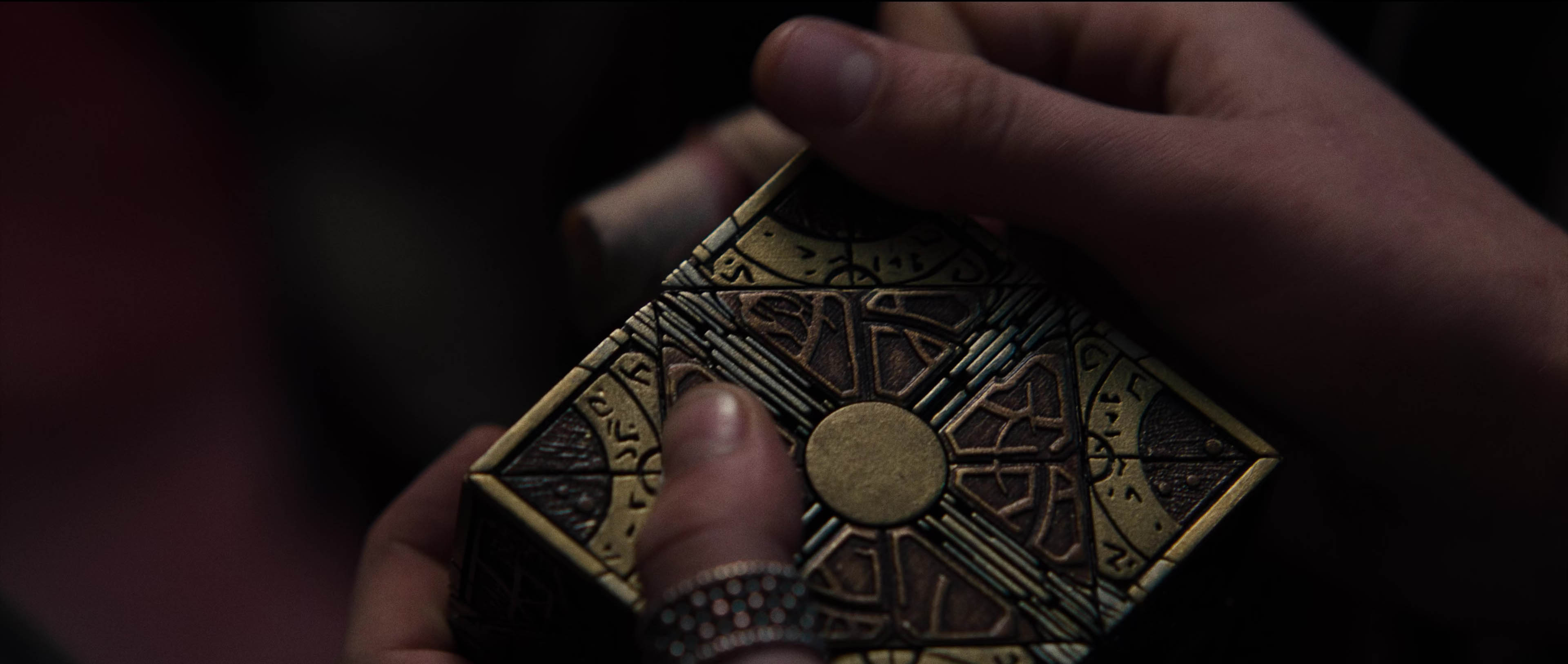 hellraiser.2022.internal.2160p.web.h265-naisu.mkv_20250612_235304.446.jpg