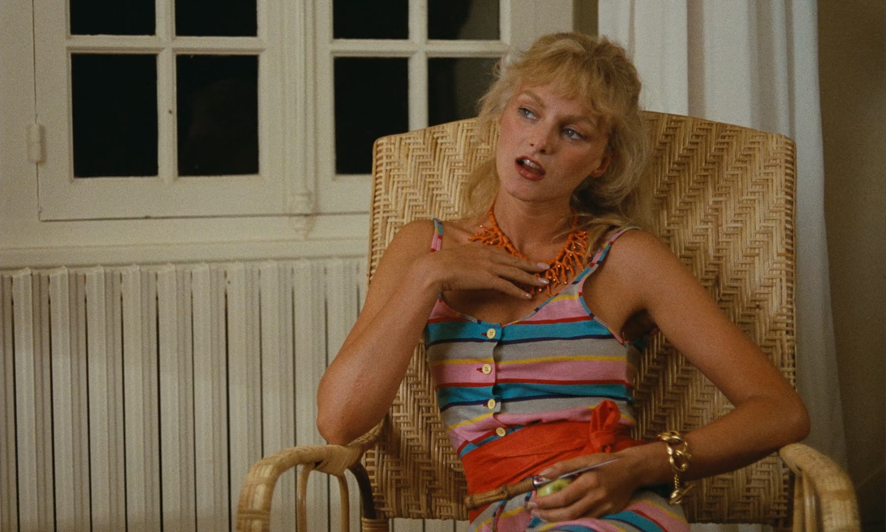 Pauline.at.the.Beach.1983.BluRay.1080p.LPCM.1.0.x265.10bit-DreamHD.mkv_20250613_.jpg