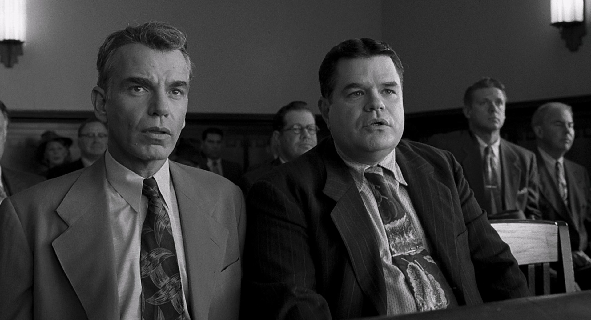 The.Man.Who.Wasnt.There.2001.BluRay.1080p.DTS-HD.MA5.1.x265.10bit-DreamHD.mkv_20.jpg
