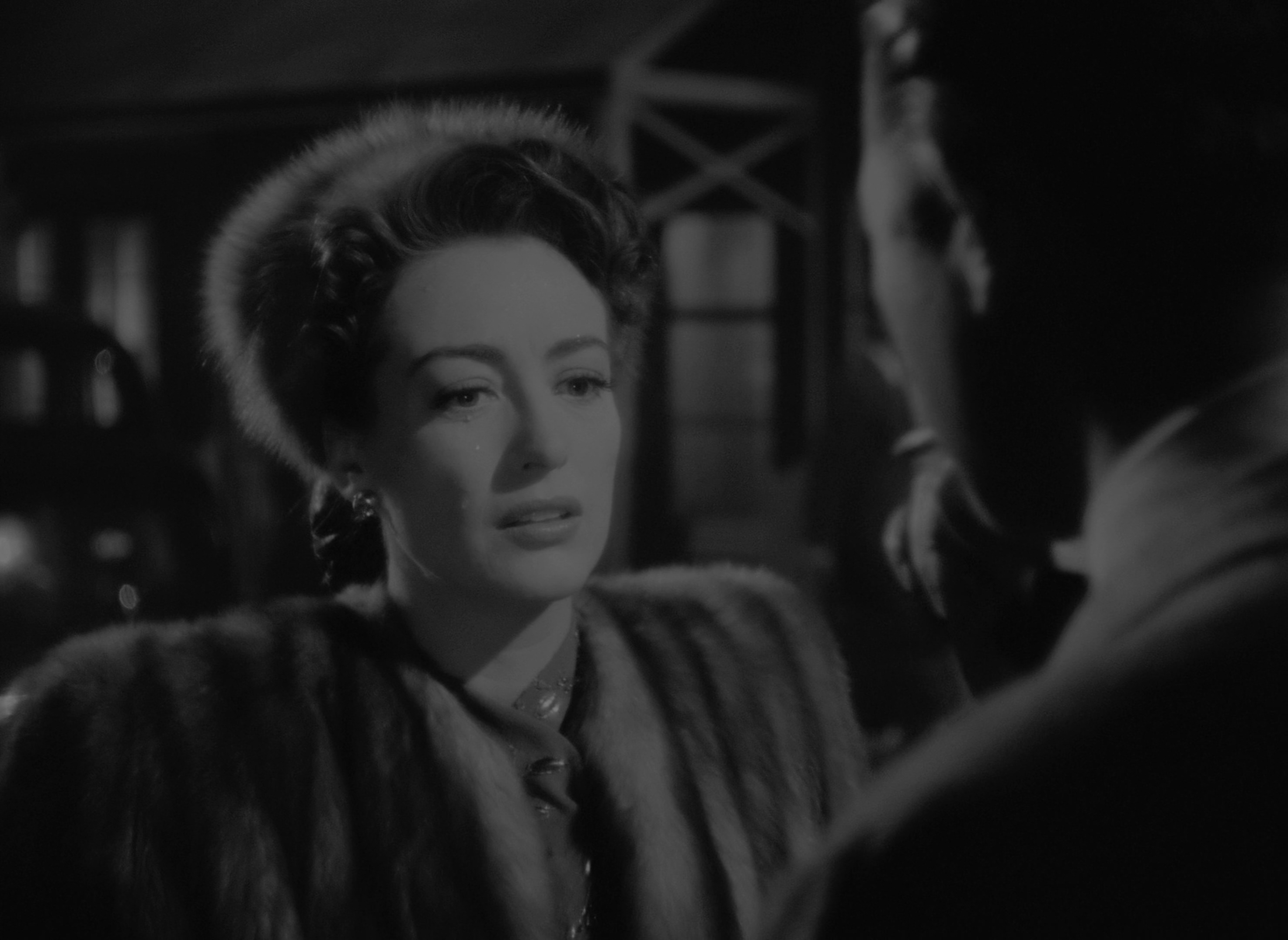 Mildred.Pierce.1945.2160p.UHD.BluRay.x265.10bit.HDR.LPCM.1.0-RARBG.mkv_20250624_.jpg
