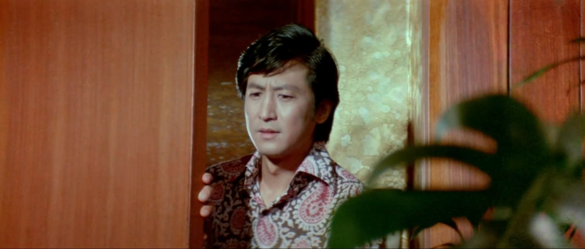 蛊惑佬寻春1080p.mkv_20250630_103638.936.jpg