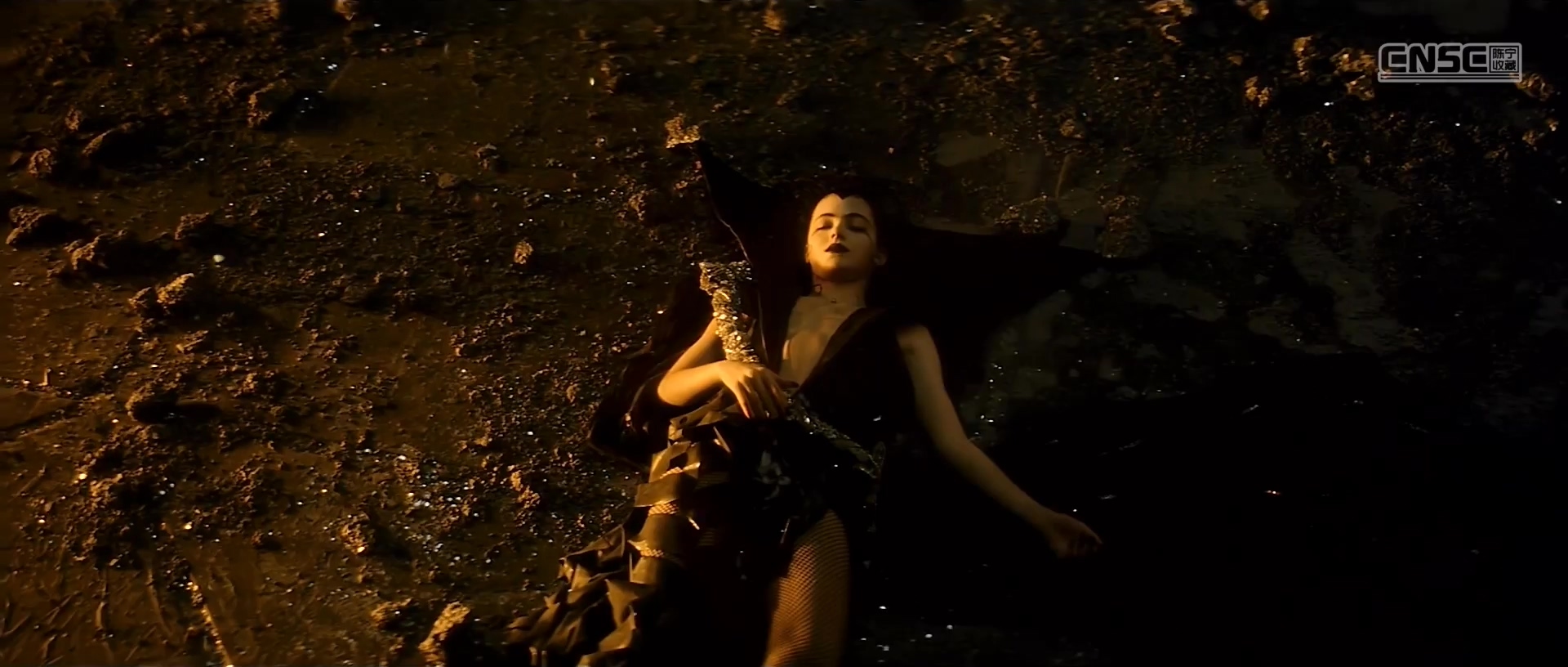 黑魔王.Legend.1985.2Audio.CN.mkv_20250630_234637.816.jpg
