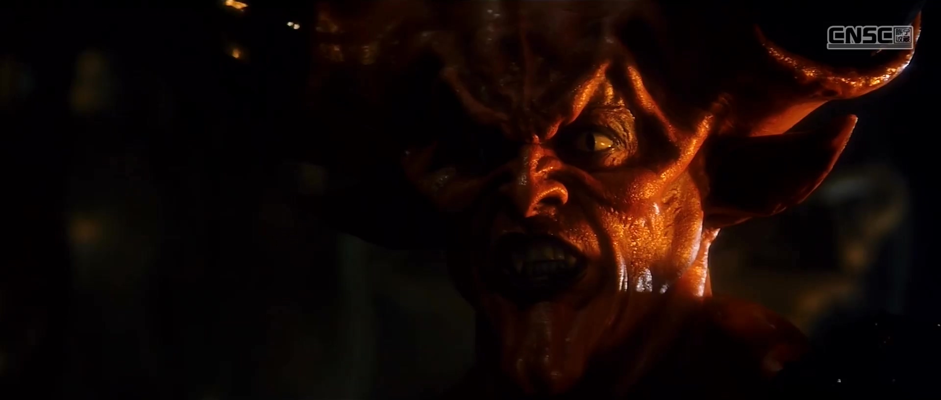 黑魔王.Legend.1985.2Audio.CN.mkv_20250630_234638.126.jpg