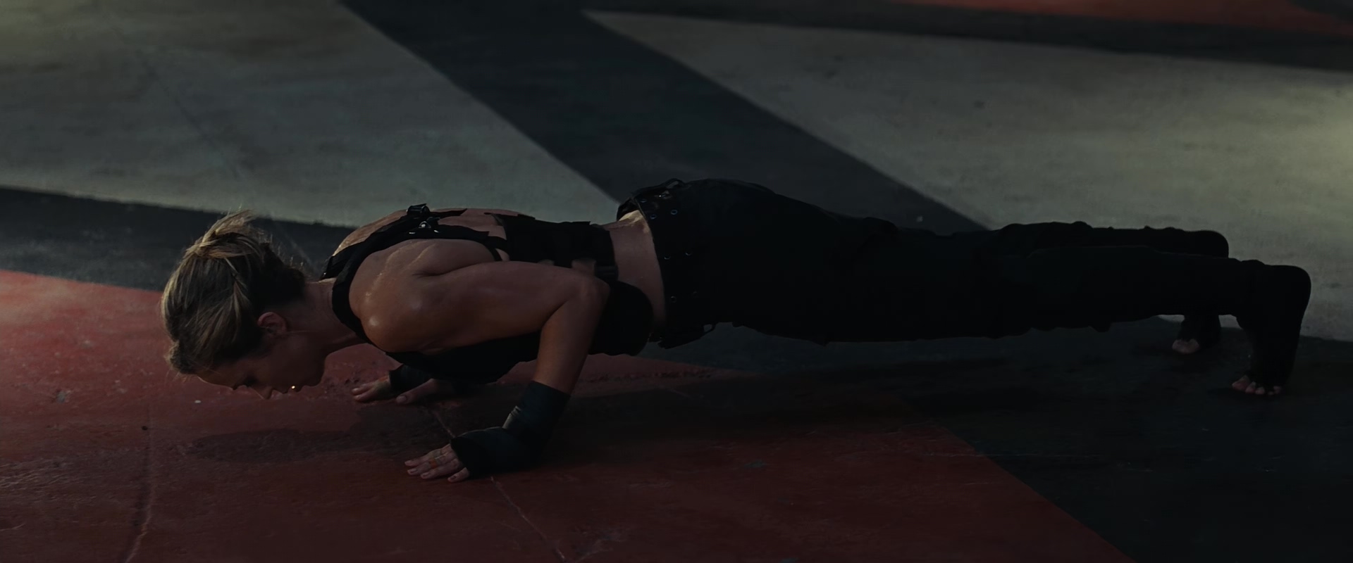 明日边缘.Edge.of.Tomorrow.2014.2Audio.CN.mkv_20250701_000511.881.jpg