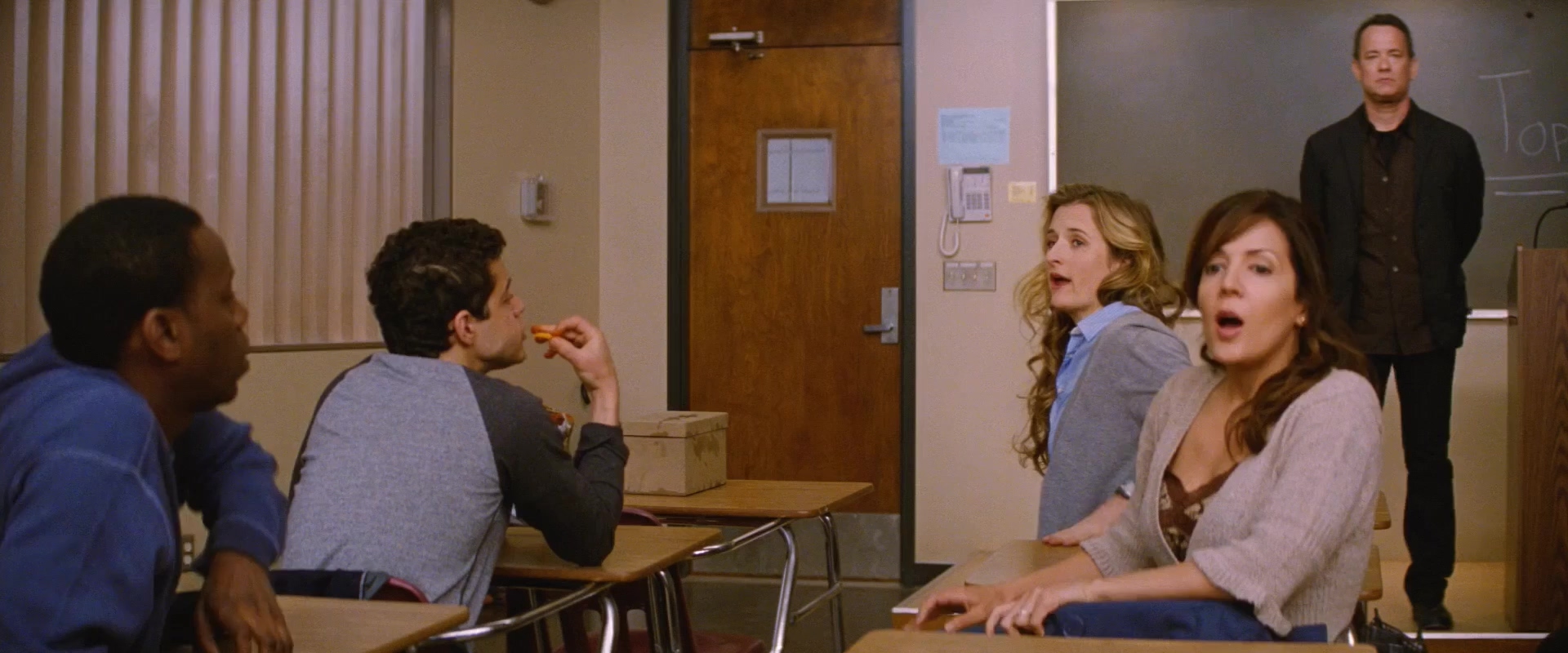 拉瑞·克劳.Larry.Crowne.2011.CN.mkv_20250705_215241.796.jpg