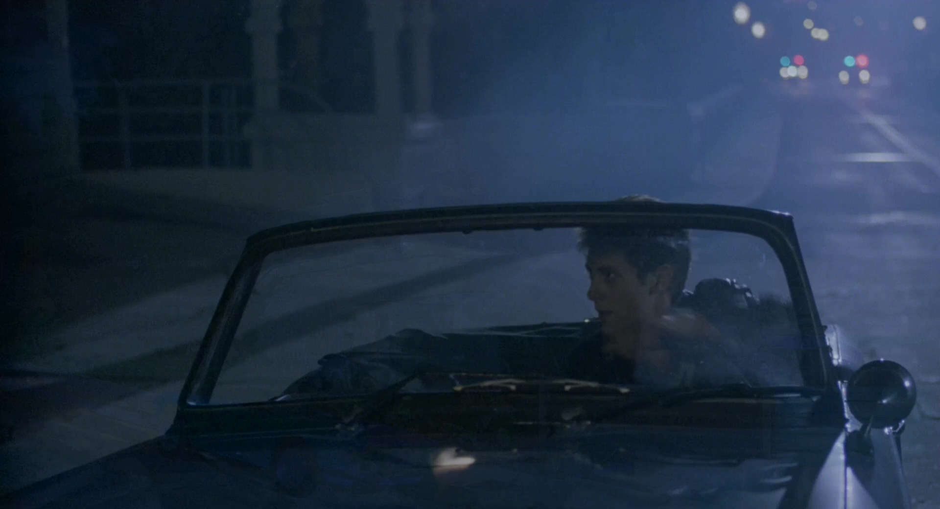 神秘的背影.Jacks.Back.1988.2Audio.CN.mkv_20250707_123953.090.jpg