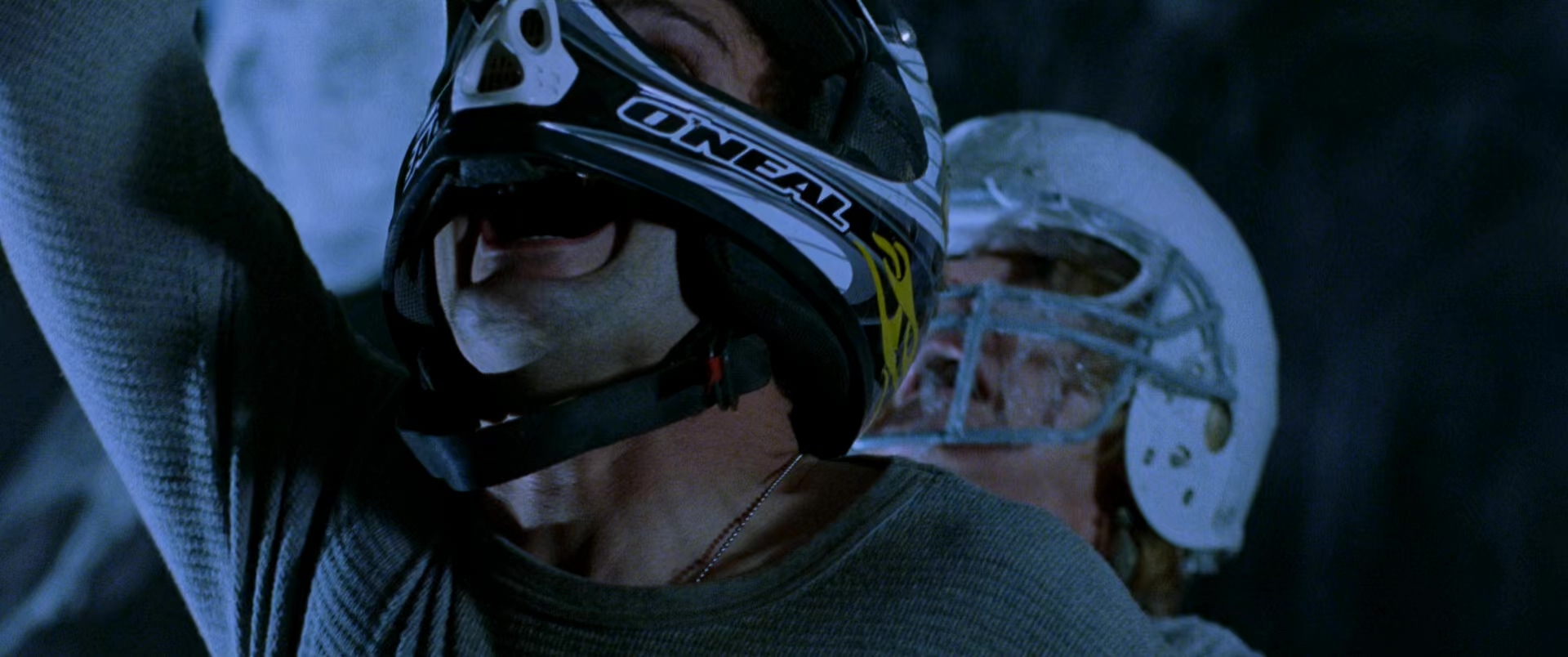 八脚怪.Eight.Legged.Freaks.2002.2Audio.CN.mkv_20250712_154800.022.jpg