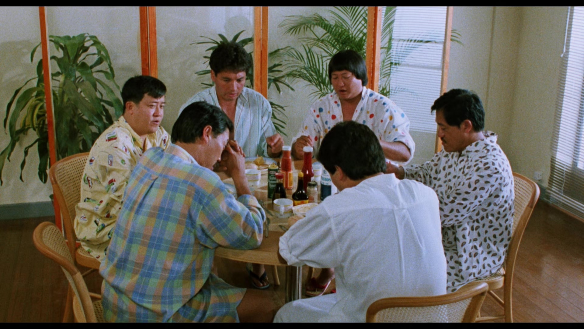 夏日福星.1985.2Audio.CN.mkv_20250712_162544.033.jpg