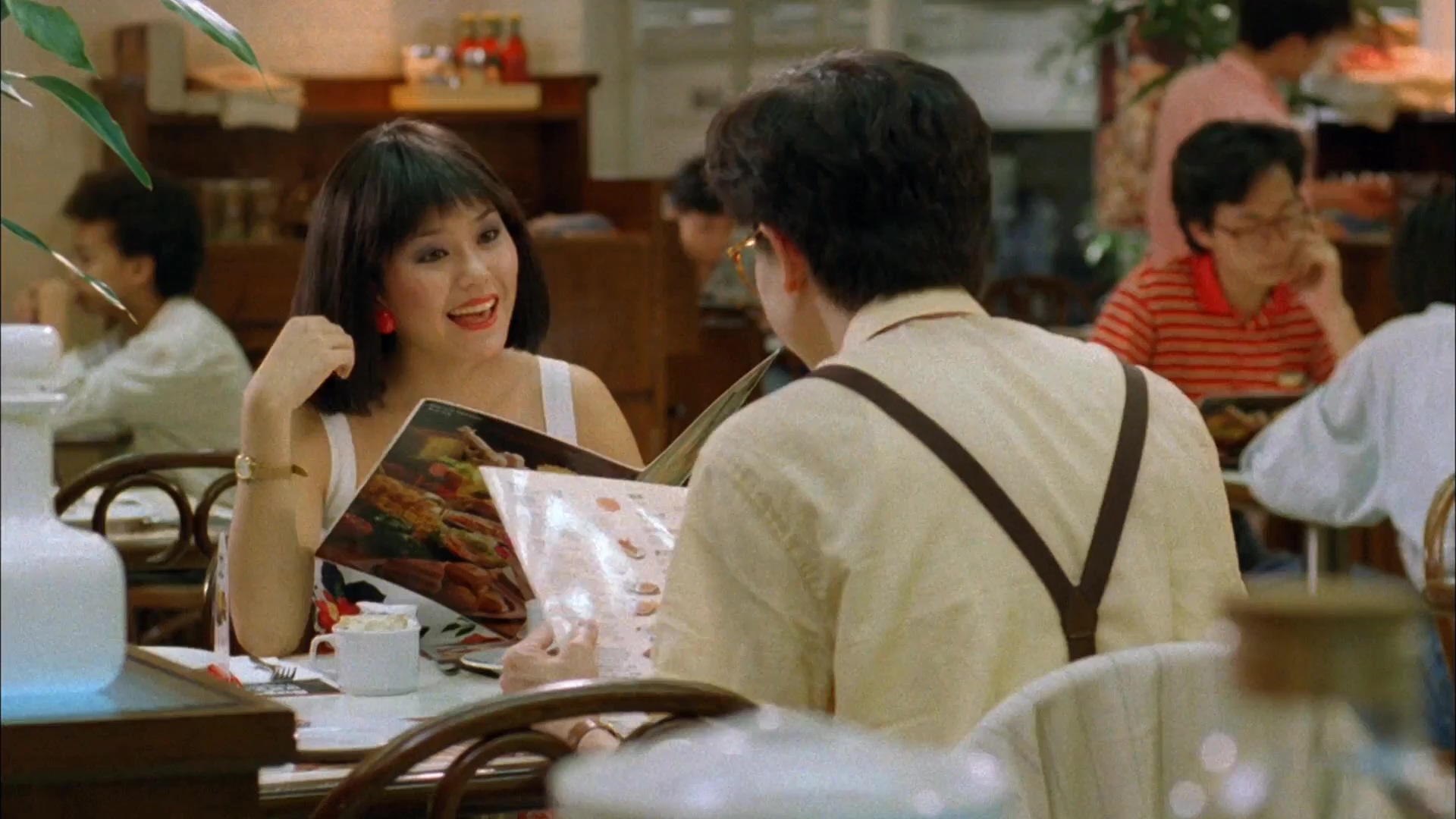 开心鬼放暑假.1985.CN.mkv_20250712_164413.779.jpg