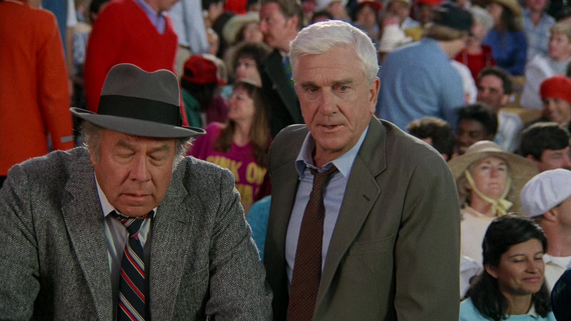 白头神探1.The.Naked.Gun.1988.2Audio.CN.mkv_20250717_142804.836.jpg
