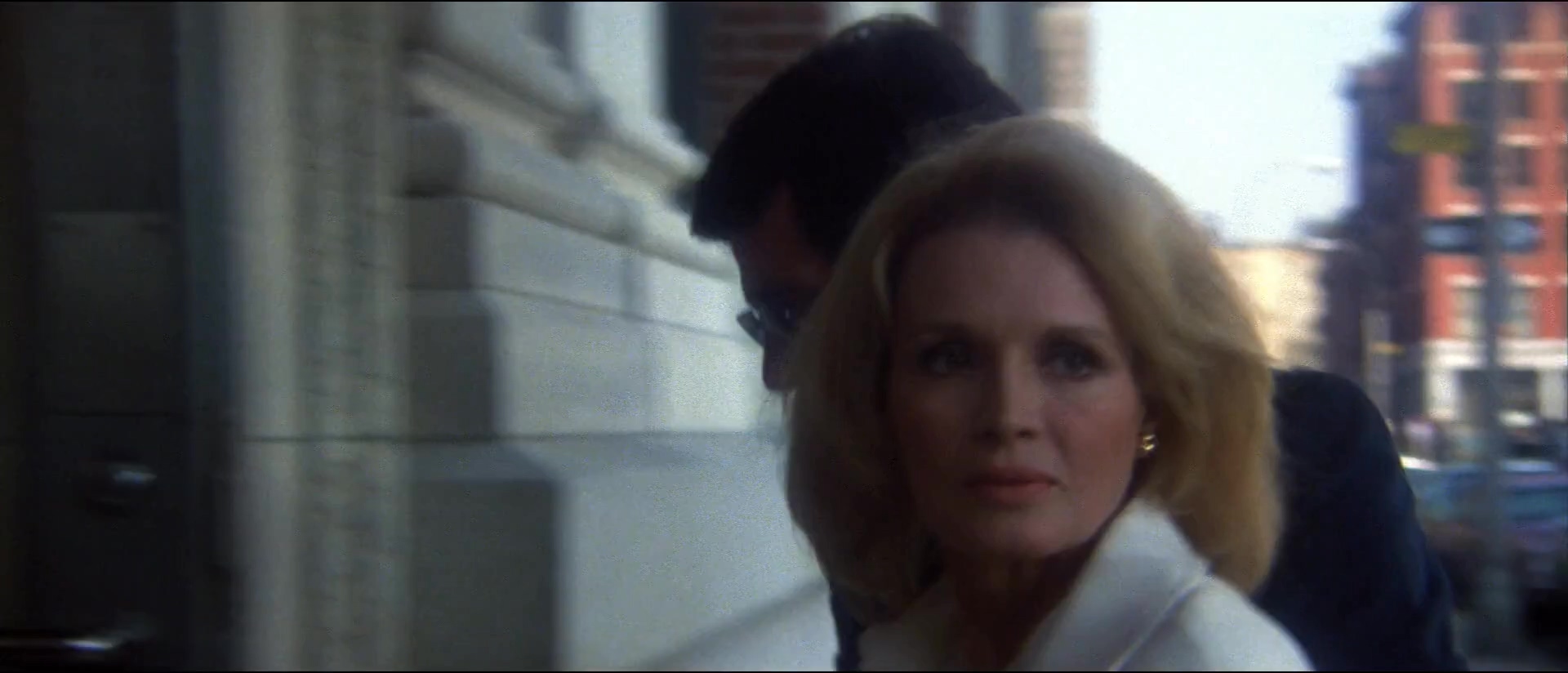 剃刀边缘.Dressed.To.Kill.1980.CN.mkv_20250723_105936.404.jpg