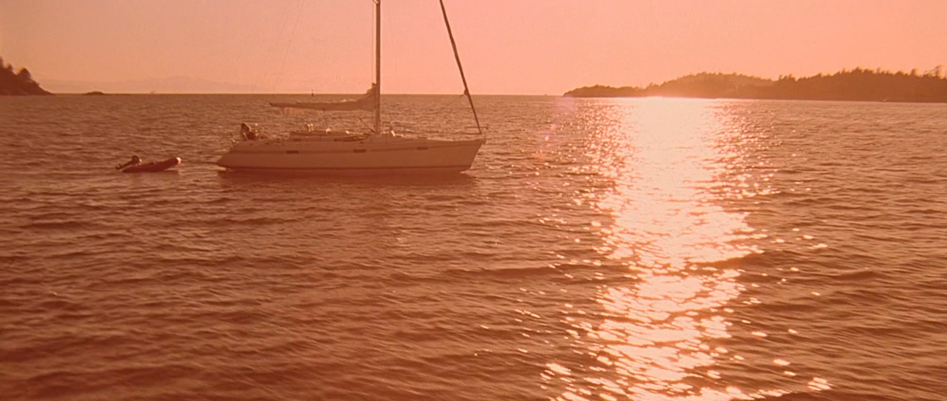 1990.轰天俏娇娃(111分钟).1080P.国英对应中字.mkv_20250723_003648.065.jpg