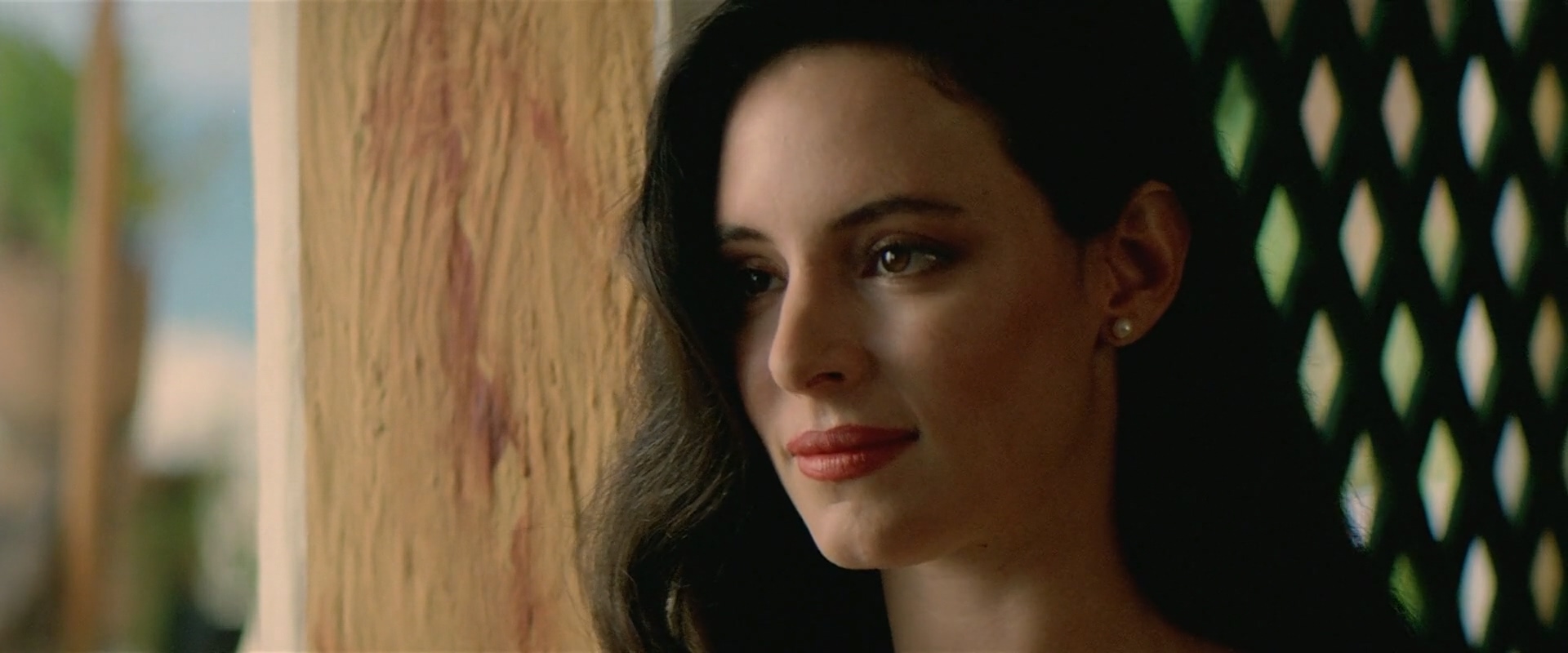 Revenge.1990.Directors.Cut.1080p.BluRay.H264.AAC-RARBG-bylh.mkv_20250721_092558.242.jpg