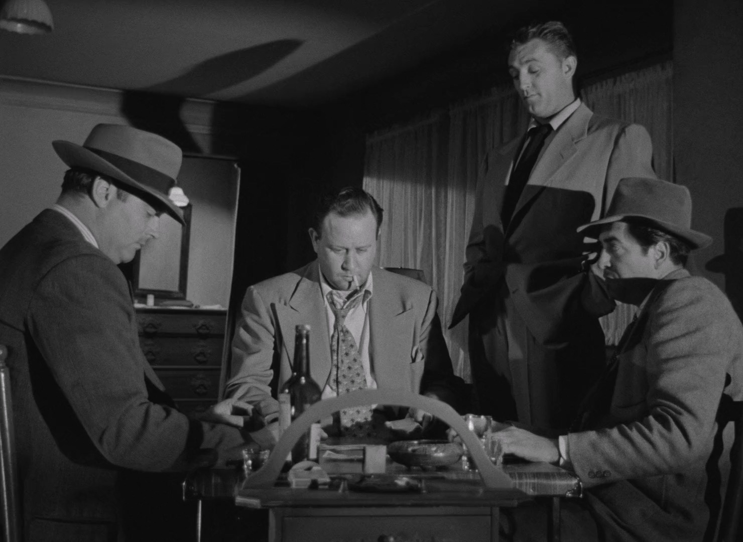 His.Kind.Of.Woman.1951.1080p.BluRay.x264.AAC-bylh.mkv_20250722_114226.970.jpg