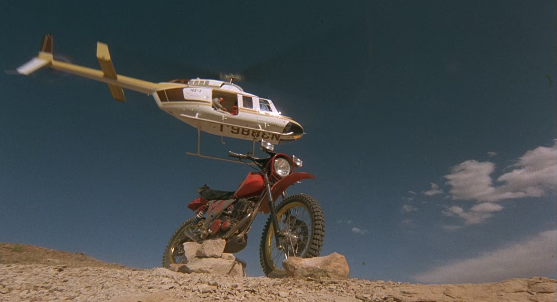 时间骑士.Timerider.The.Adventure.of.Lyle.Swann.1982.1080p.BluRay.x265.国英双语中.jpg