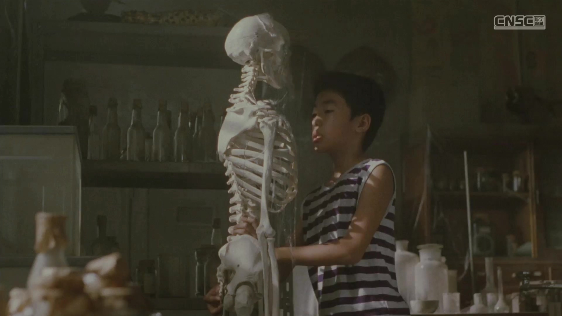 学校怪谈1.1995.CN.mkv_20250731_133356.429.jpg