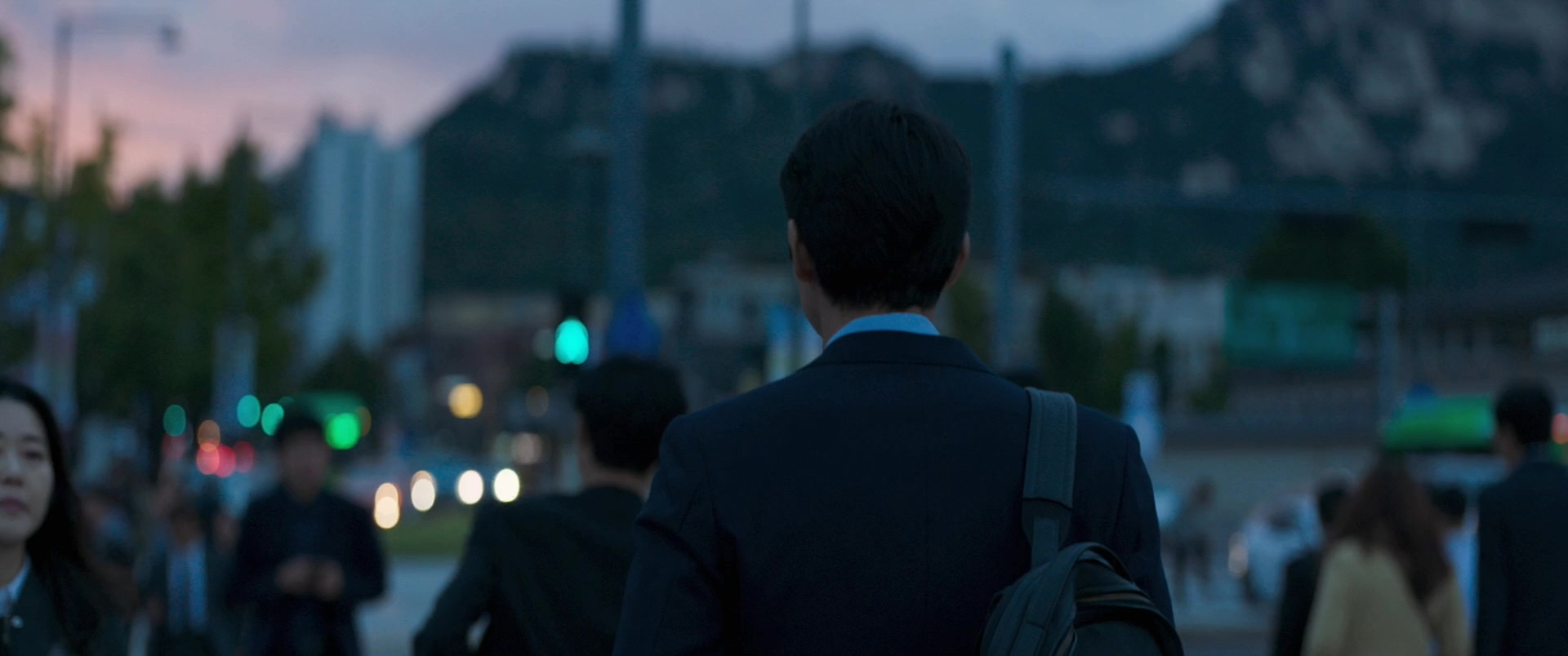 证人.Innocent.Witness.2019.2Audio.CN.mkv_20250731_155123.280.jpg