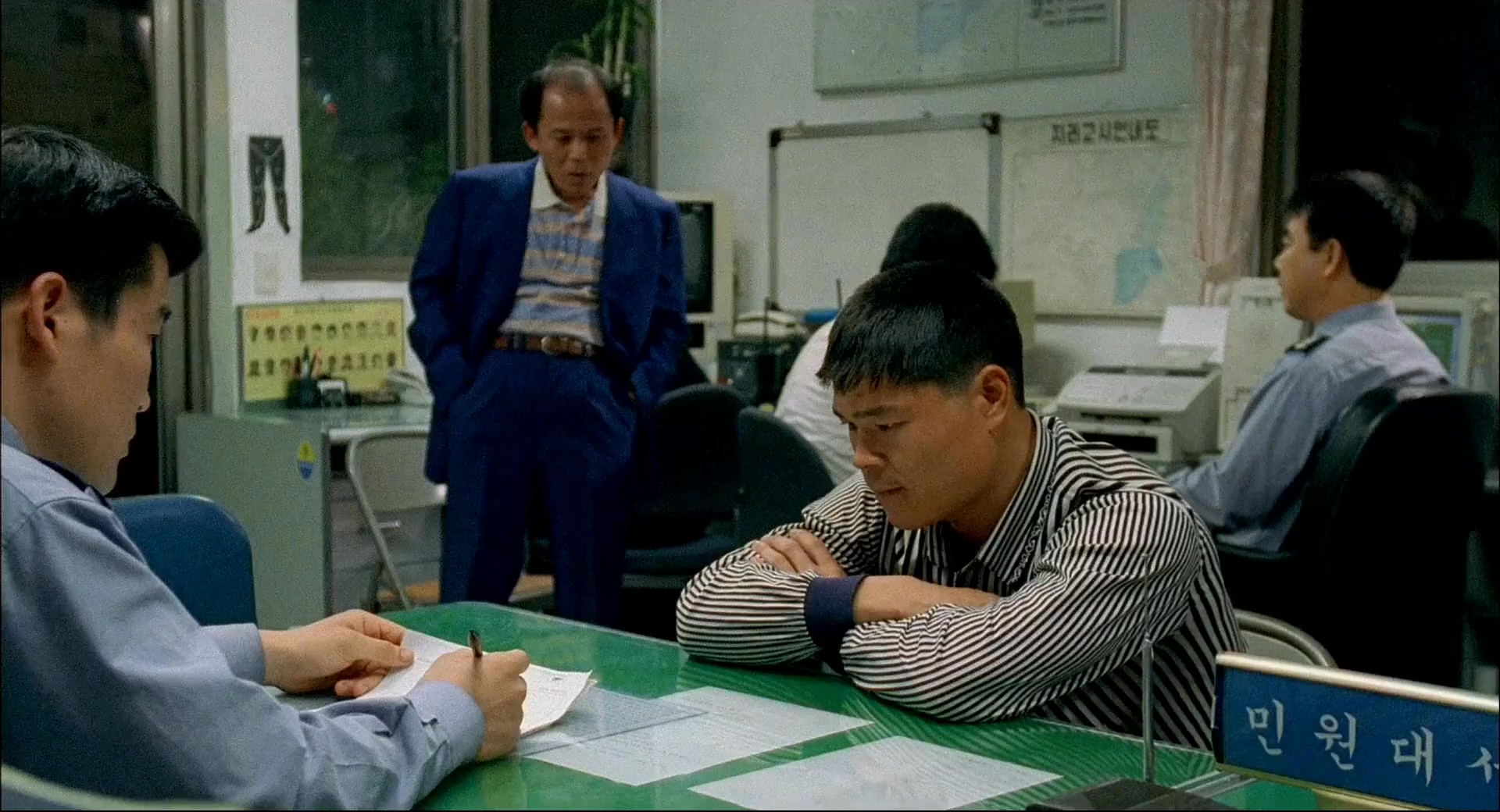 八月照相馆.1998.2Audio.CN.mkv_20250731_160933.666.jpg