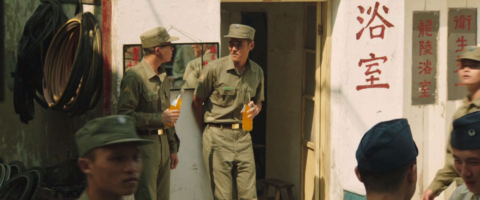 军中乐园.Paradise.in.Service.2014.CHINESE.1080p.BluRay.H264.AAC-VXT.mkv_20250802.jpg