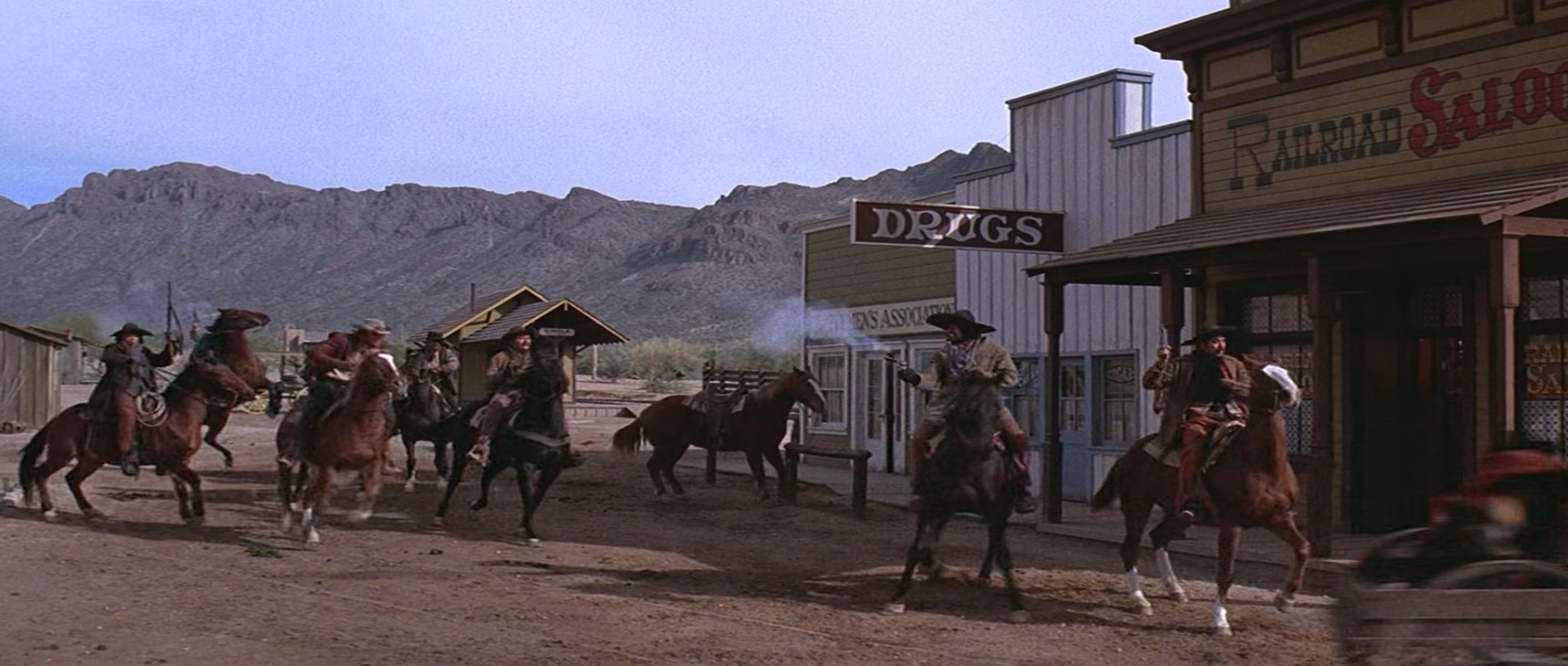 Joe.Kidd.1972.1080p.BluRay.x265-RARBG.mkv_20250805_105549.568.jpg