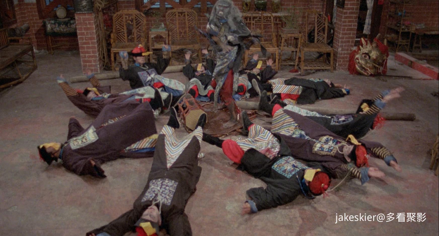1985.僵尸先生1(98分钟).1080P.国粤对应中字.mkv_20250823_005525.407.jpg